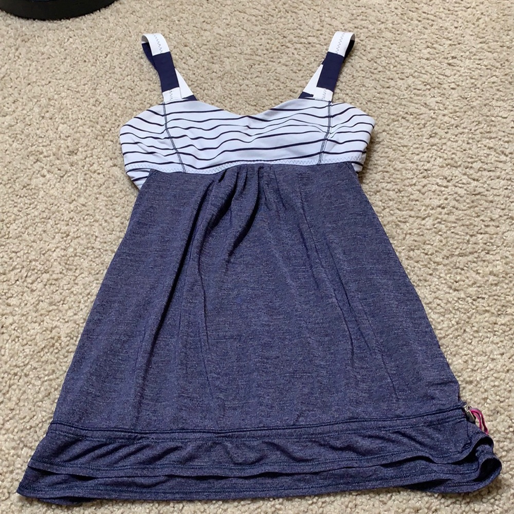 Lululemon top